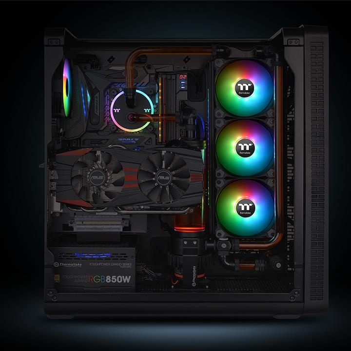 PCパーツ Thermaltake Riing Plus 14 RGB 5Fan pack Riing Plus 14 RGB Radiator Fan TT Premium Edition (5 Fan Pack)